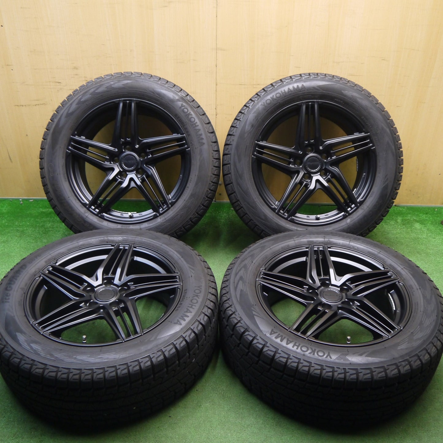 バリ溝！24年！キレイ！9.5分★GLAMIC LX-S 235/60R18 スタッドレス ヨコハマ アイスガード G075 18インチ グラミック PCD114.3/5H★6022501Hス