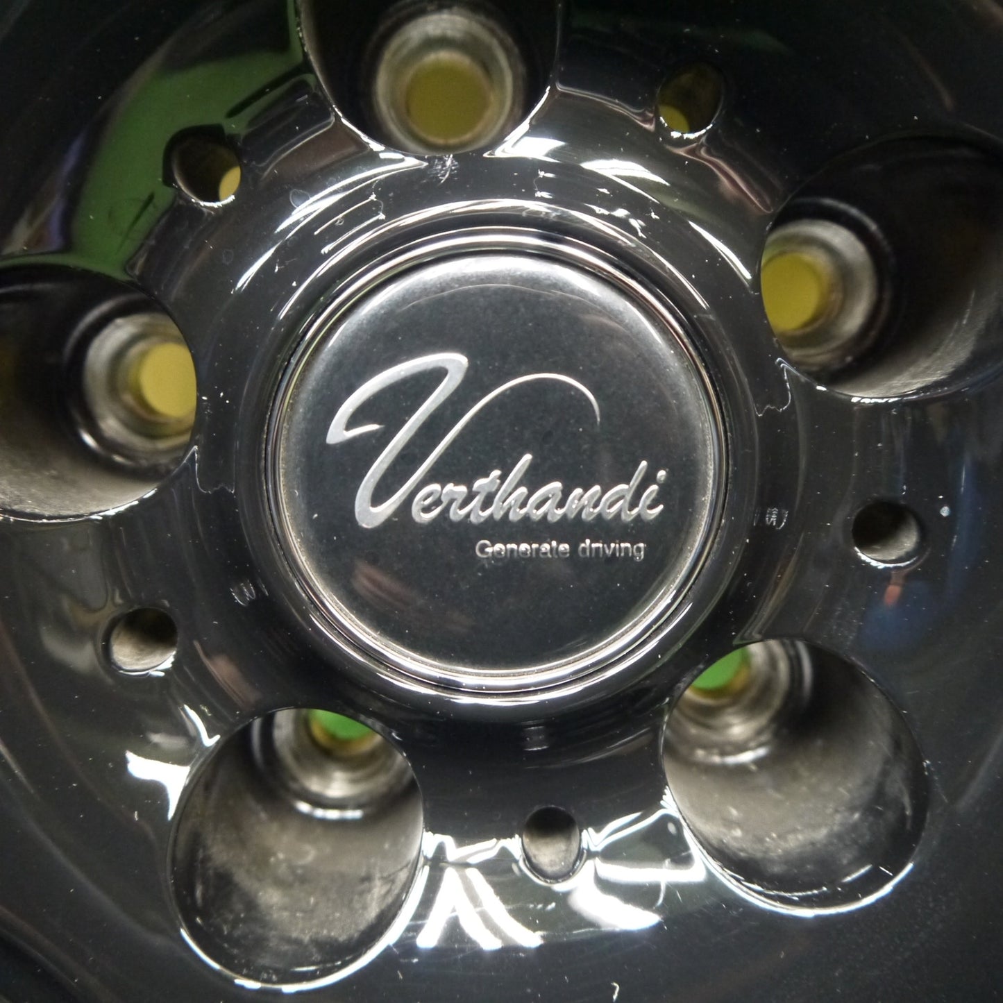 バリ溝！21年！キレイ！9.5分以上★スタッドレス 225/45R18 ダヴァンティ WINTOURA+ Verthandi ヴェルザンディ ヴェルサンディ 18インチ PCD114.3/5H★5060310Hス