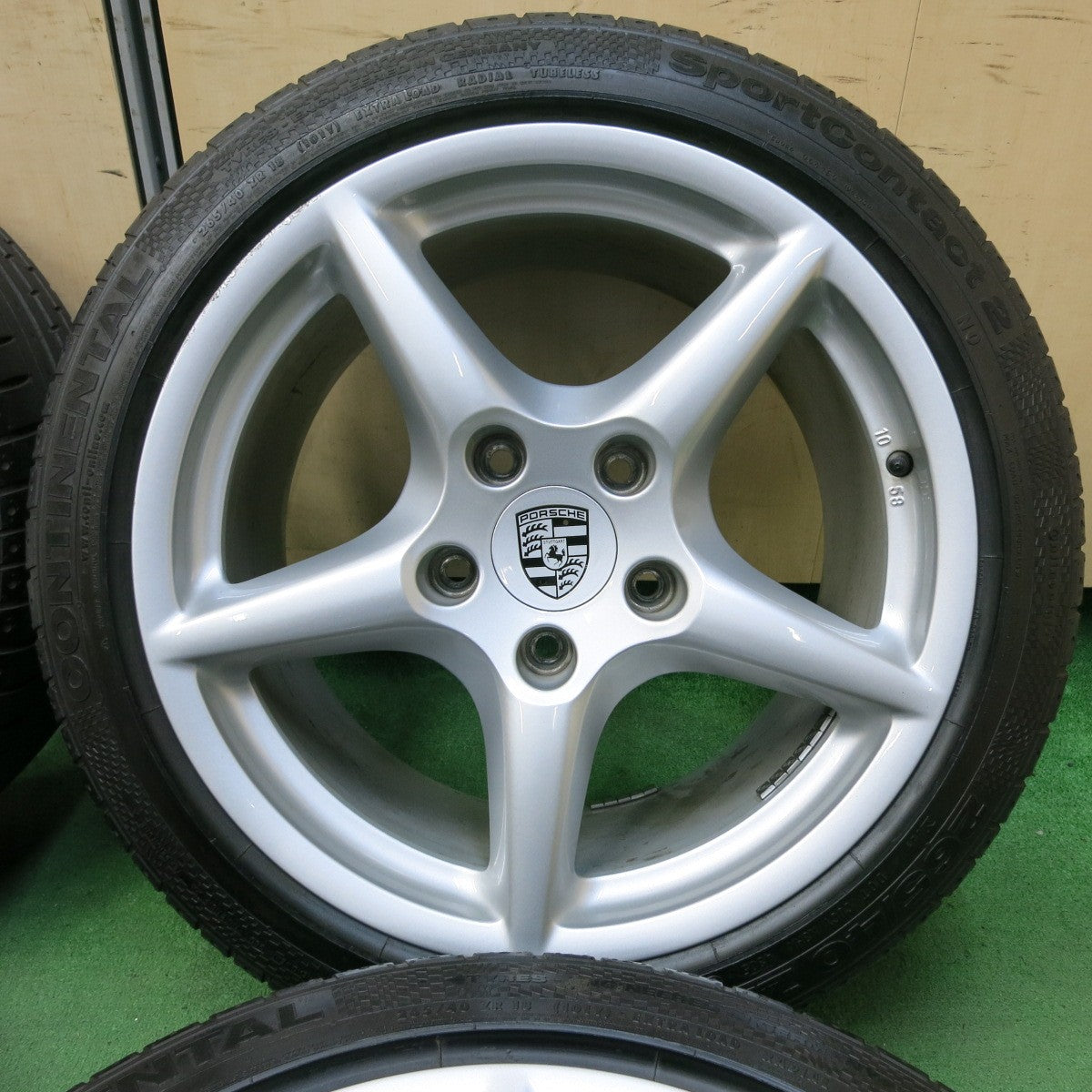 [送料無料] バリ溝！キレイ！8.5分★ポルシェ 997 911 カレラ 純正 235/40R18 265/40R18 コンチネンタル スポーツコンタクト2 PCD130/5H★4100205SYノ