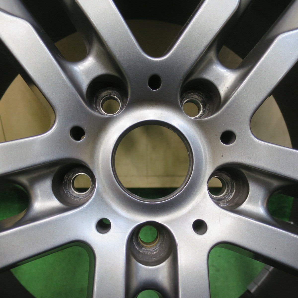 バリ溝！9分★BMW 等 KELLENERS 225/55R17 スタッドレス ヨコハマ アイスガード iG50 プラス ケレナーズ 17インチ PCD112/5H★5122708イス