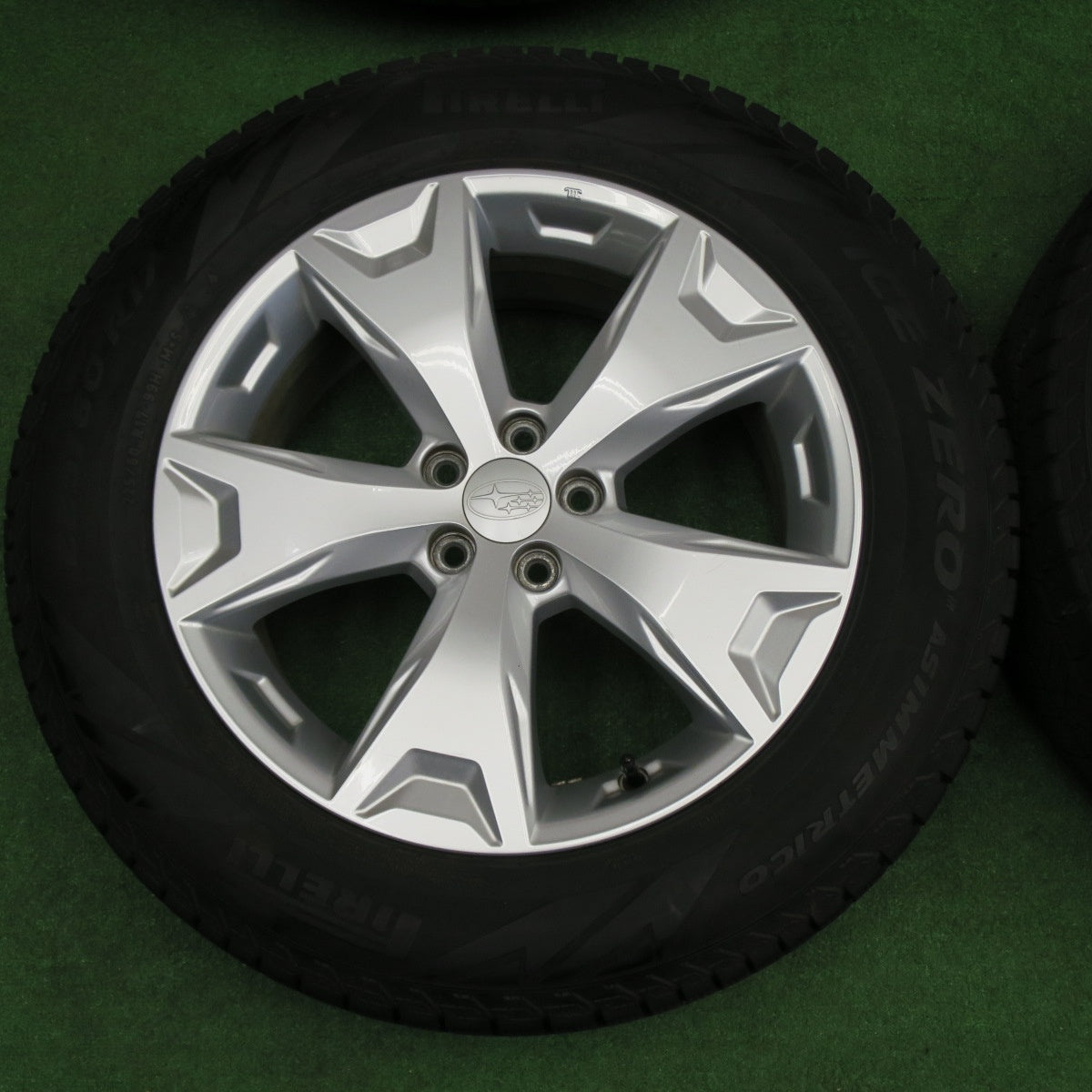 バリ溝！23年！9.5分★スバル SJ フォレスター 純正 225/60R17 スタッドレス ピレリ アイスゼロ アシンメトリコ 17インチ PCD100/5H★6021901NKス