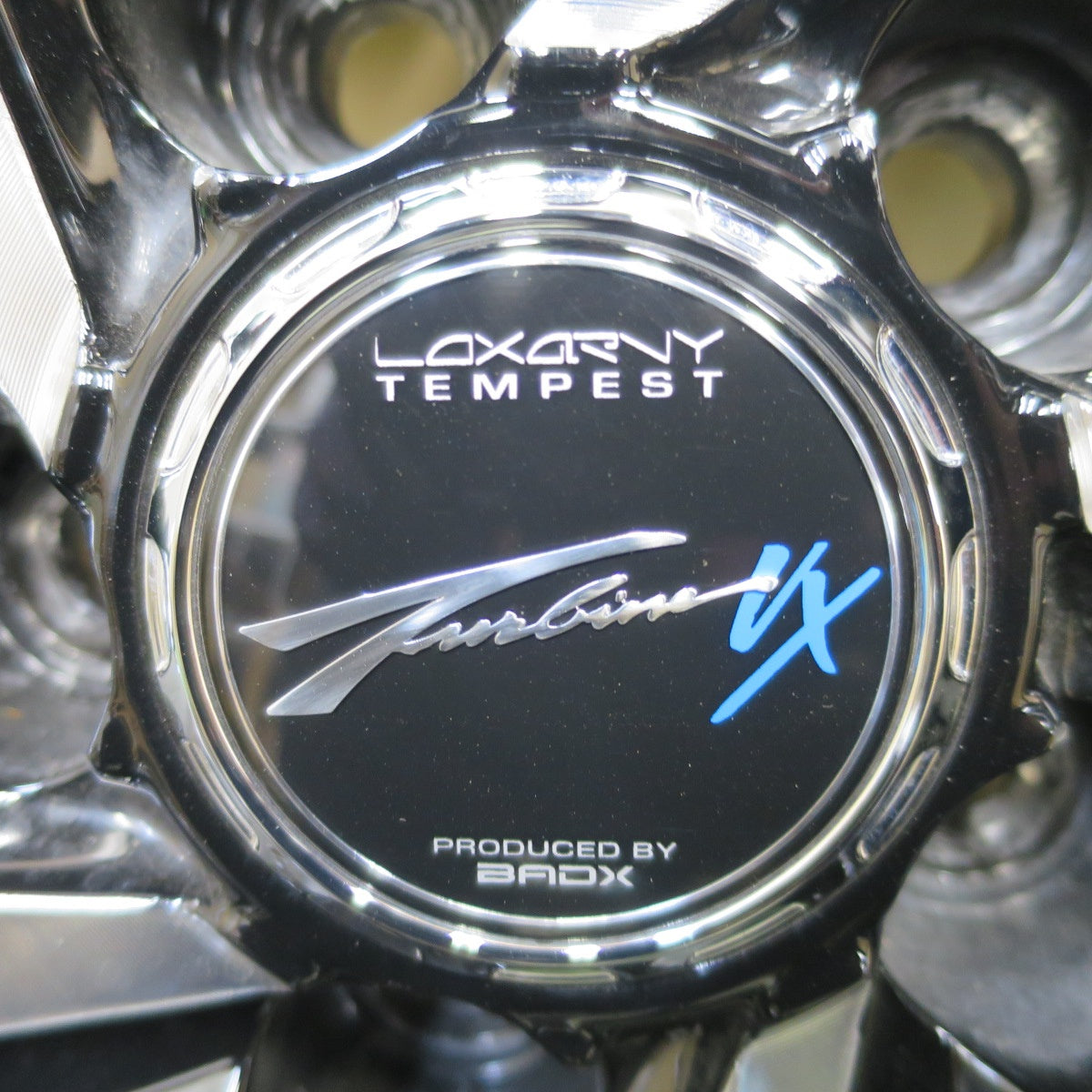ほぼ未使用！26年！キレイ◎プリウス 等 LOXARNY TEMPEST TURBINE VX 225/35R19 グッドイヤー EfficientGrip Comfort ロクサーニ テンペスト タービン 19インチ PCD100/5H◎6091601NGノ