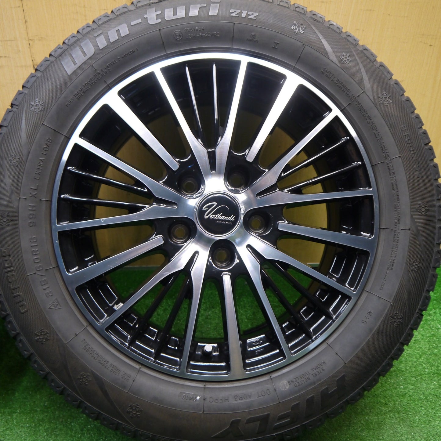 4本価格★スタッドレス 215/60R16 ハイフライ Win-turi 212 Verthandi ヴェルサンディ ヴェルザンディ 16インチ PCD114.3/5H★5112102Hス