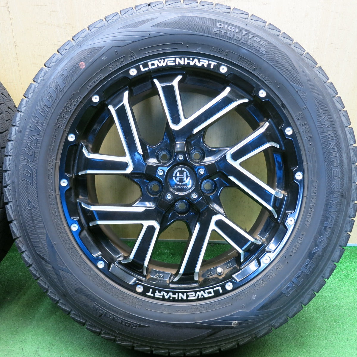 バリ溝！22年！キレイ！9.5分◎Lowenhart GXL206 225/65R17 スタッドレス ダンロップ ウインターマックス SJ8 SJ8+ レーベンハート 17インチ PCD114.3/5H◎6090608HAス