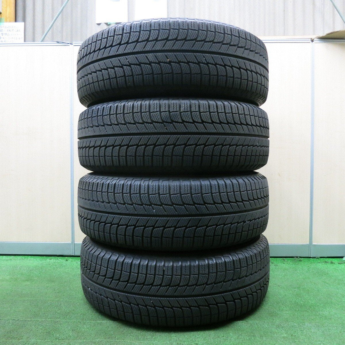 バリ溝！キレイ！9分★スタッドレス 225/65R17 ミシュラン X-ICE3+ B-win 17インチ PCD114.3/5H★4042102NJス