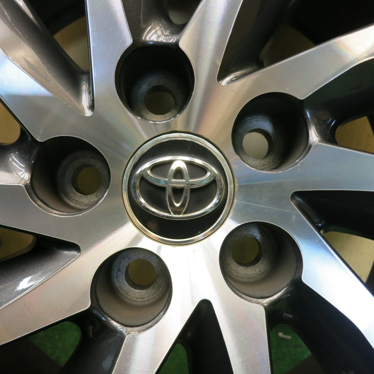 バリ溝！23年！9分◎トヨタ 30系 アルファード ヴェルファイア 純正 225/60R17 スタッドレス トーヨー ウインター トランパス TX 17インチ PCD114.3/5H◎6082307HAス