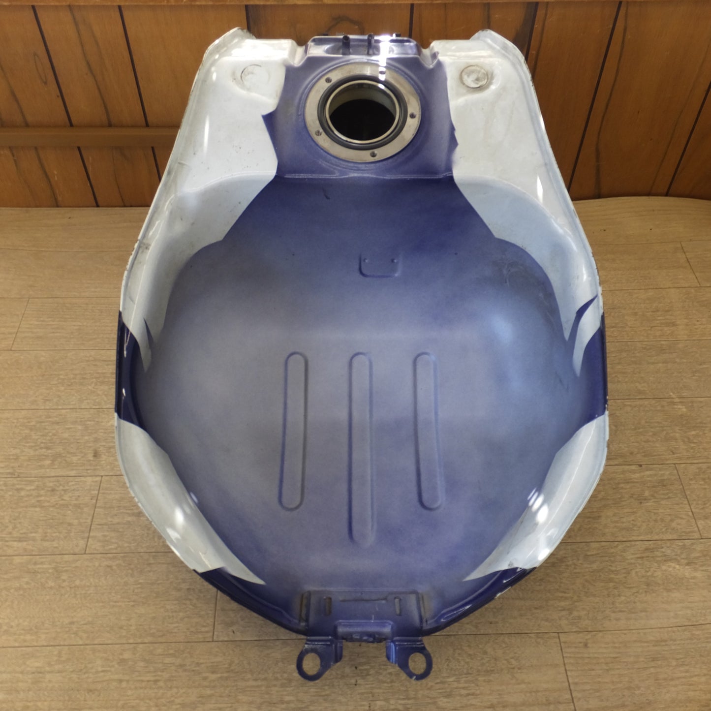 [送料無料] 岐阜発★スズキ SUZUKI GSX-R ガソリンタンク 2-062 2003 XB751 LR5 18G10★