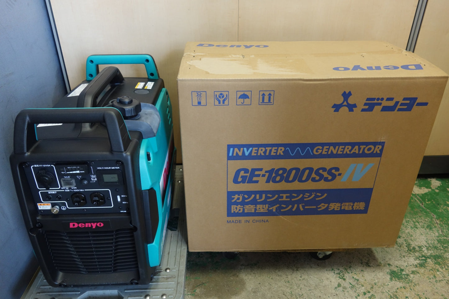 [送料無料] ほぼ未使用！展示品☆デンヨー ガソリン エンジン 防音型 インバータ 発電機 GE-1800SS-IV 稼働0h DENYO インバーター ジェネレーター☆