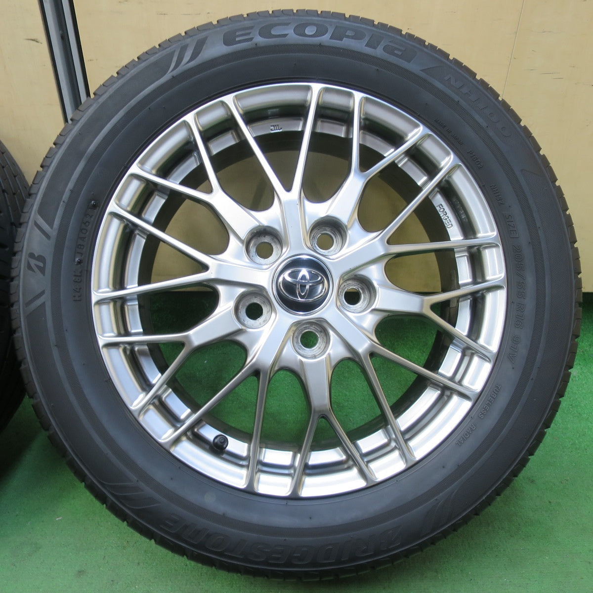 バリ溝！21年！キレイ！9.5分★トヨタ 80系 ノア ヴォクシー 純正 BBS 205/55R16 ブリヂストン エコピア NH100 16インチ PCD114.3/5H★5070308イノ