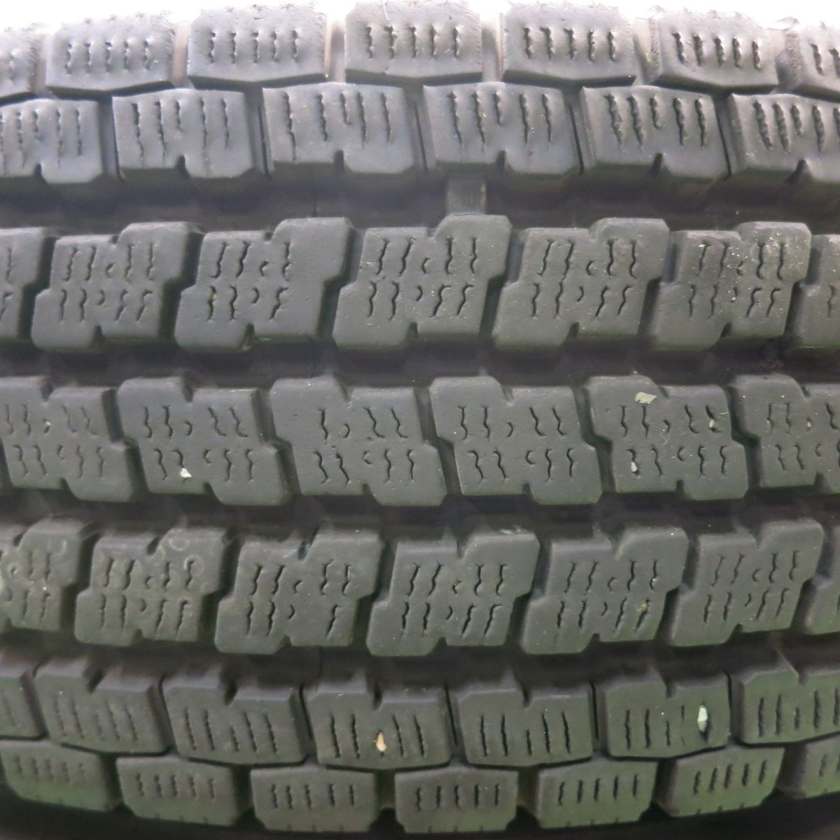 [送料無料] バリ溝！21年！キレイ！9分★ハイエース 等 KEELER 195/80R15 107/105L スタッドレス ヨコハマ アイスガード iG91 キーラー 15インチ PCD139.7/6H★4110205HAス