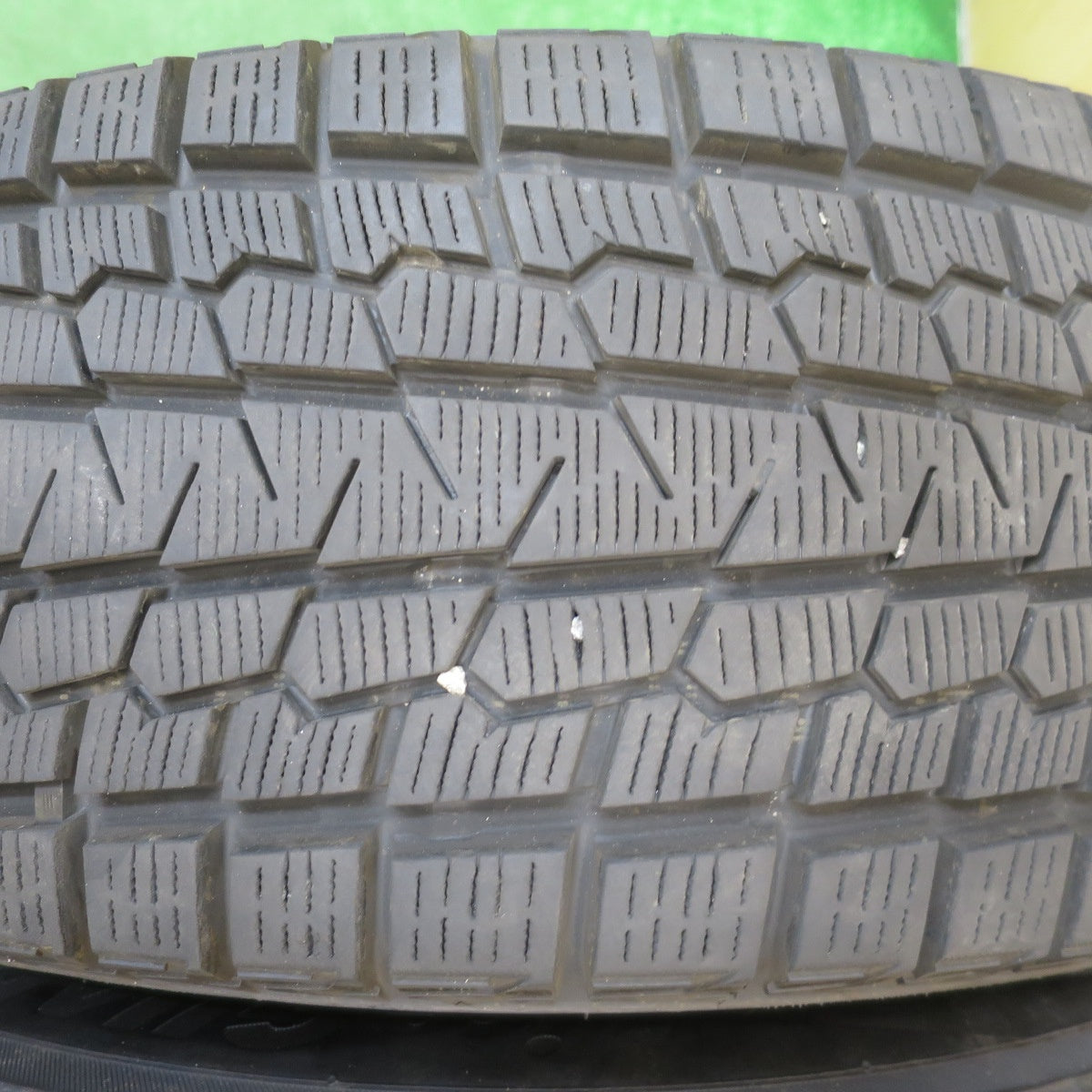 バリ溝！23年！キレイ！9.5分★40系 アルファード ヴェルファイア 等 225/65R17 スタッドレス ヨコハマ アイスガード G075 Exceeder エクシーダー PCD120/5H★5070403NJス