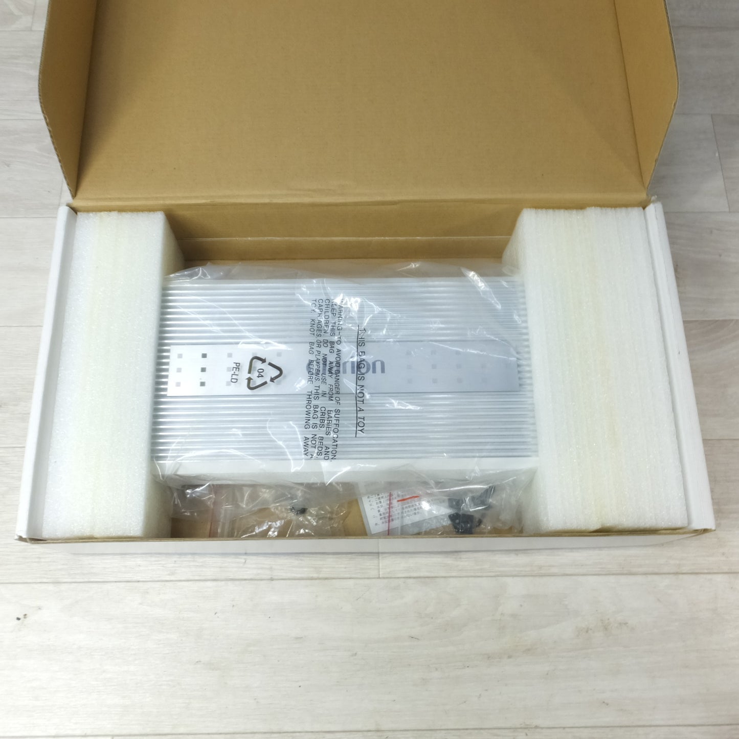 [送料無料] ◆clarion クラリオン 180W×4チャンネル パワーアンプ APA4360 POWER AMPLIFIER◆