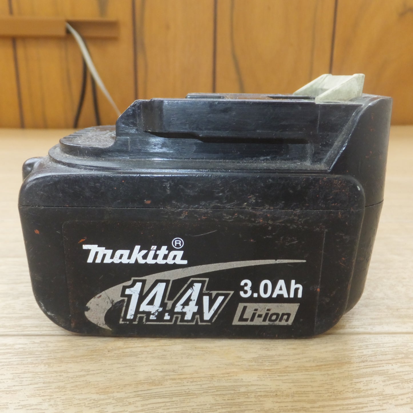 [送料無料] ★マキタ makita Li-ion バッテリ BL1430　14.4V 3.0Ah★