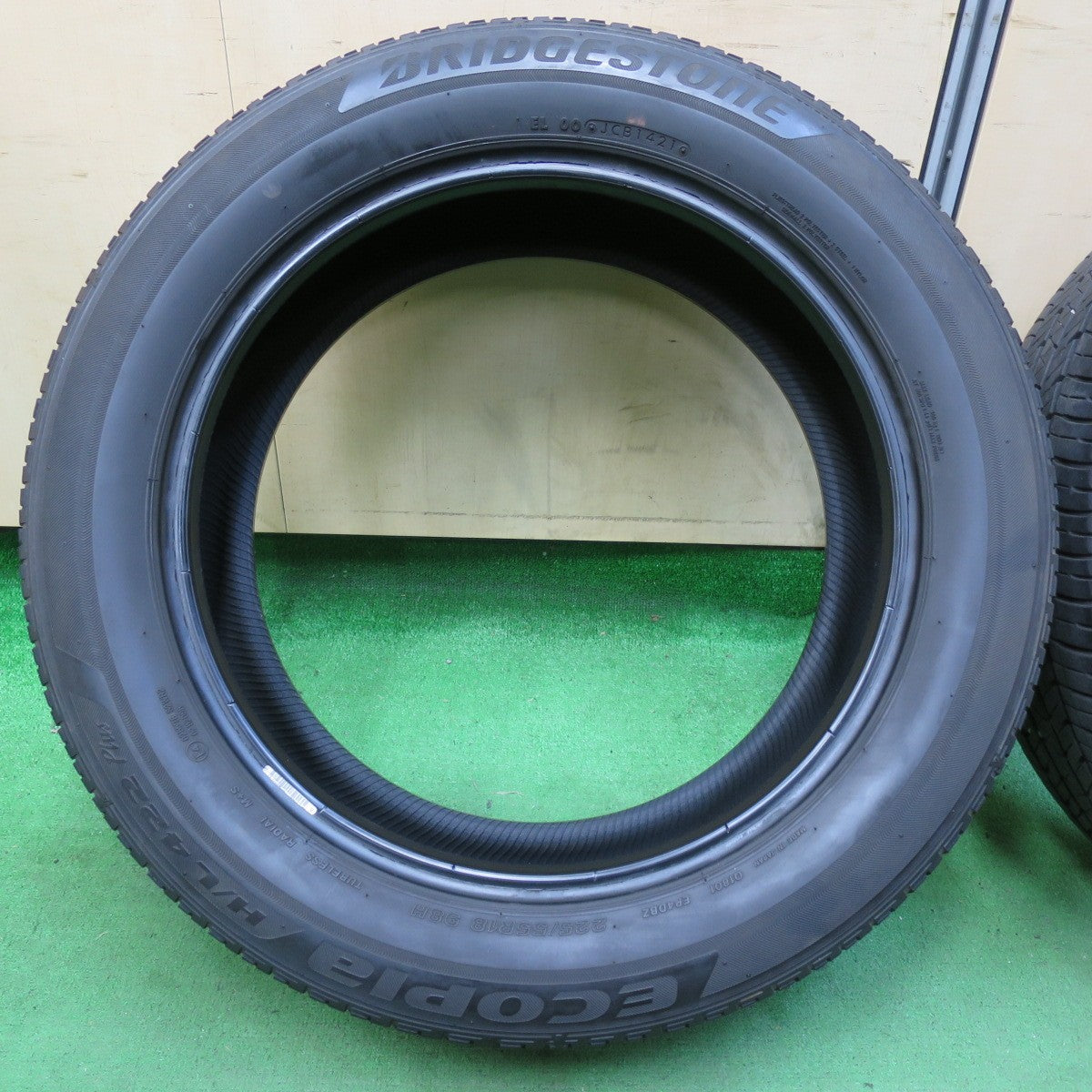 *送料無料* バリ溝！21年！9.5分★225/55R18 ブリヂストン エコピア H/L 422 プラス タイヤ 18インチ デリカ レガシィ フォレスター XV等★4090303イノタ