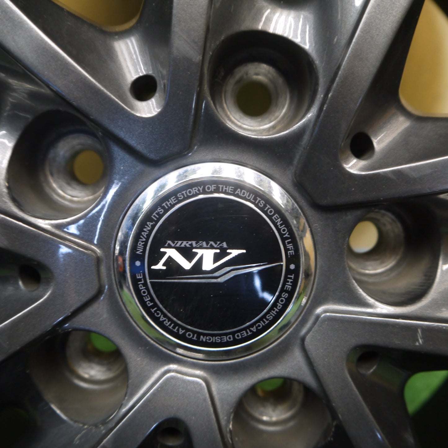 キレイ★NIRVANA NV 16インチ ホイール ニルバーナ ニルヴァーナ 16×6.5J PCD114.3/5H★6061909Hホ