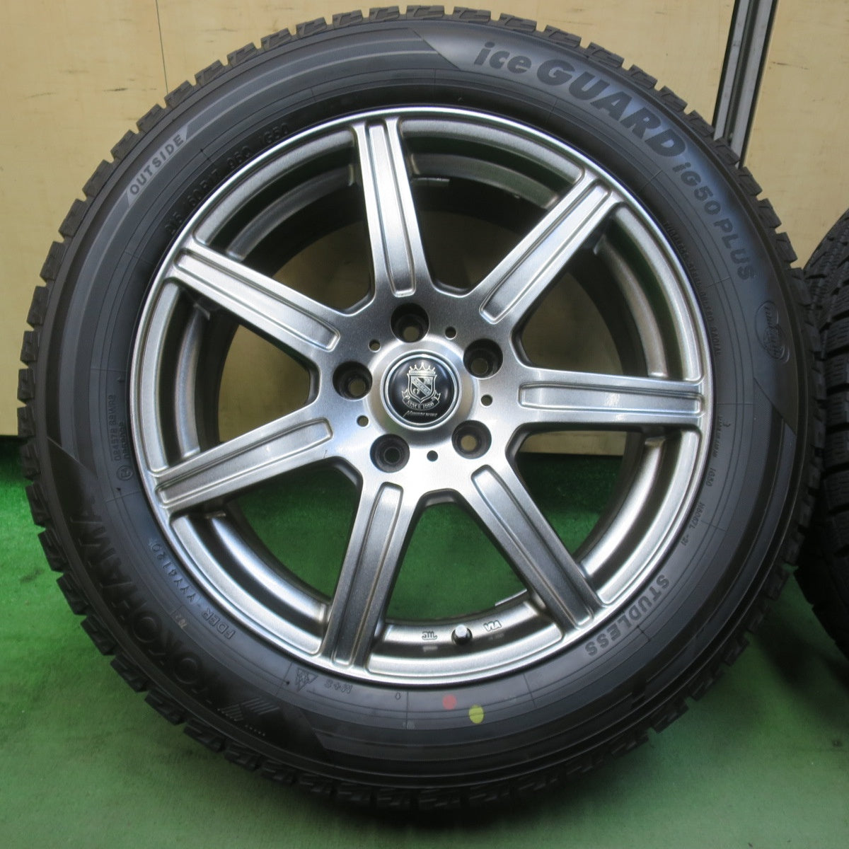 ほぼ未使用★スタッドレス 215/60R17 ヨコハマ アイスガード iG50 プラス MANARAY SPORT マナレイ スポーツ 17インチ PCD114.3/5H★5112110イス