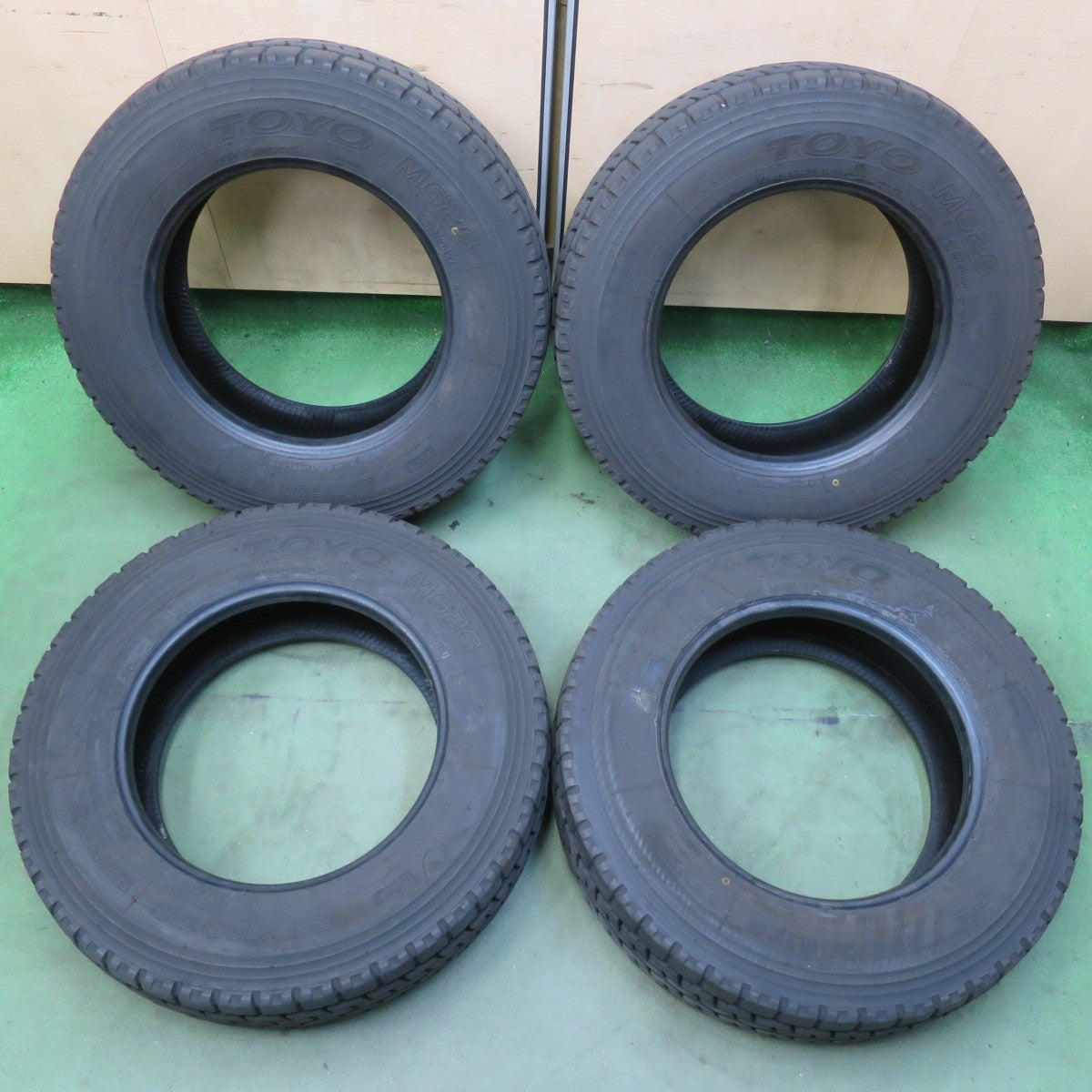 バリ溝！24年！9分★トラック 高荷重 トレーラー 等 タイヤ 235/70R17.5 136/134J トーヨー M626 オールシーズン ミックス 17.5インチ★6072907イスタ