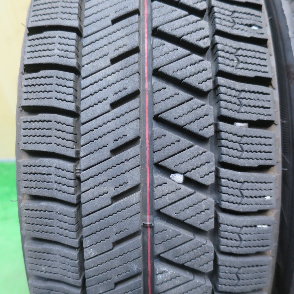 バリ溝！23年！キレイ！9分★スタッドレス 155/65R14 ブリヂストン ブリザック VRX3 VELVA CHARGE ヴェルヴァ 14インチ PCD100/4H★6032906NJス