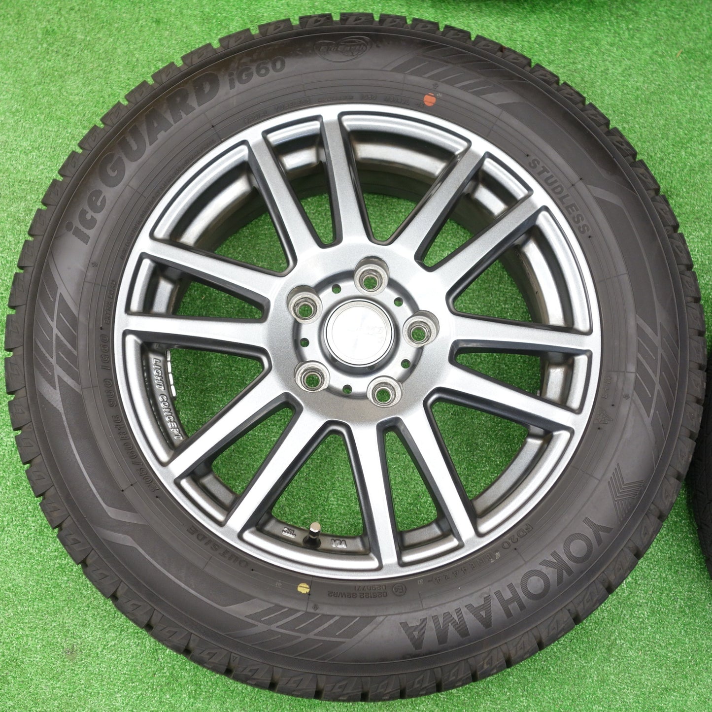 バリ溝！24年！ほぼ10分★スタッドレス 205/60R16 ヨコハマ アイスガード iG60 dP devotion デボーション 16インチ PCD114.3/5H★5121001KTス