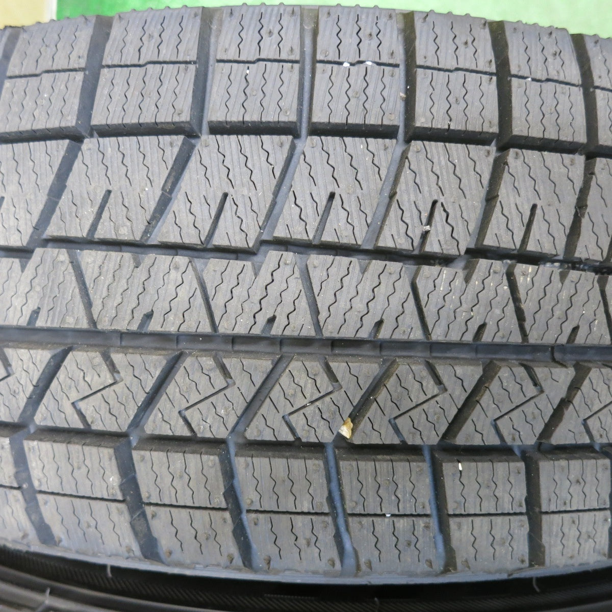 ほぼ未使用！24年！キレイ★シエンタ プリウス 等 185/65R15 スタッドレス ダンロップ ウインターマックス 03 ravrion RS01 ラブリオン 15インチ PCD100/5H★6032809HAス