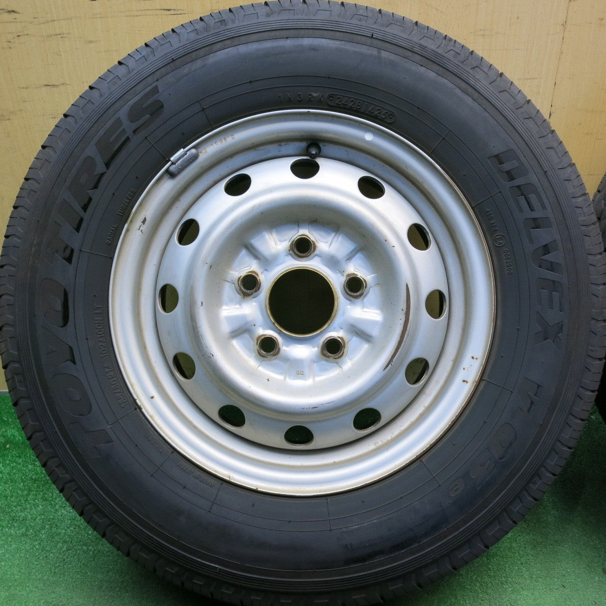 バリ溝！25年！9.5分◎185/80R14 102/100N トーヨー デルベックス V-03e スチール ホイール 14インチ DELVEX PCD114.3/5H◎6073004HAノ