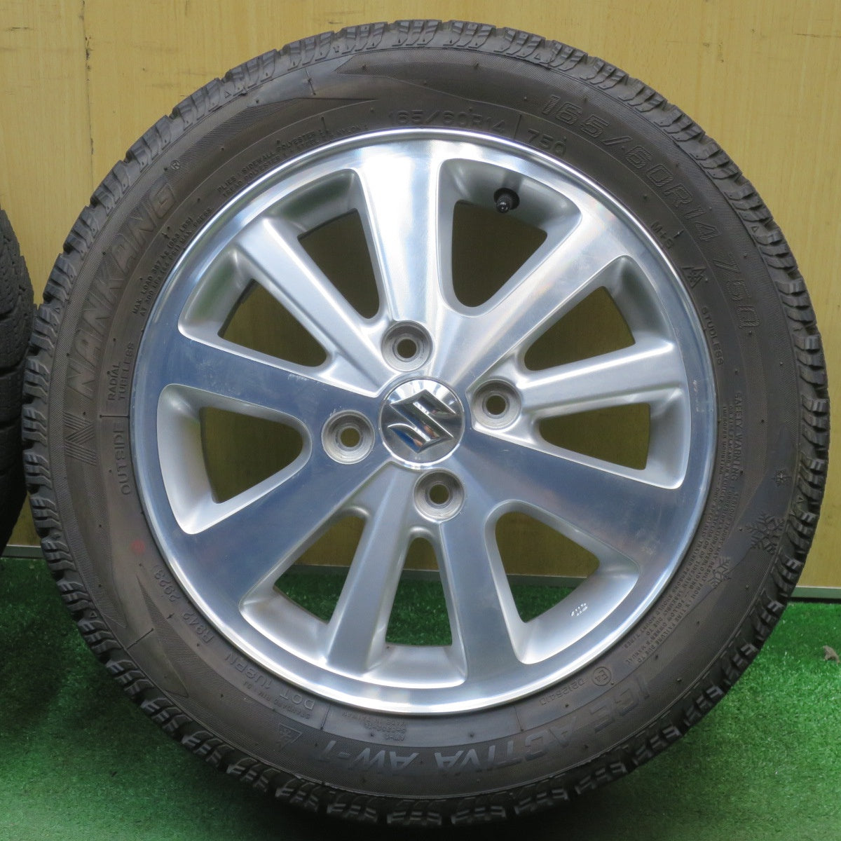 バリ溝！23年！8.5分★スズキ エブリイ ワゴン 純正 165/60R14 スタッドレス ナンカン アイスアクティバ AW-1 14インチ PCD100/4H★6051806NJス