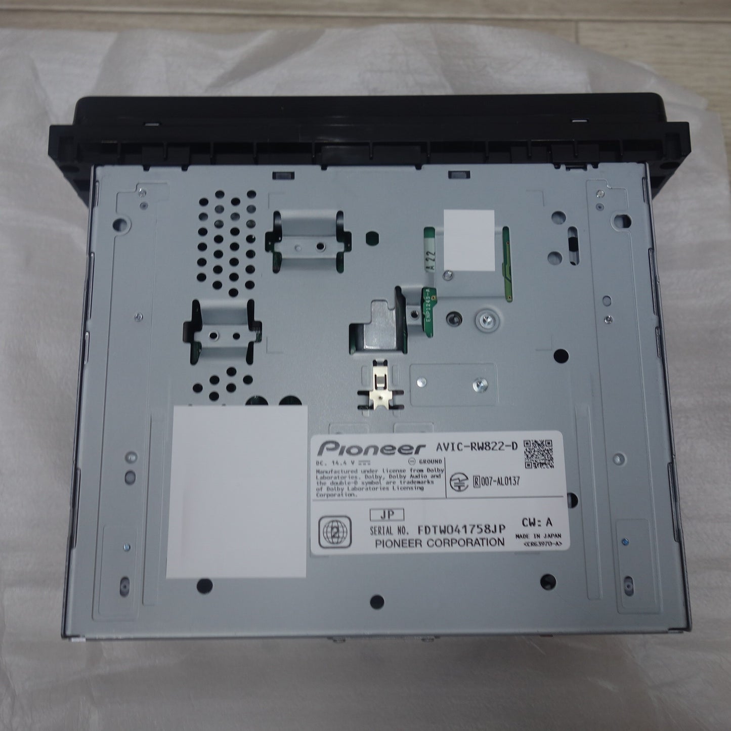 [送料無料] 未使用◆carrozzeria PIONEER 楽ナビ 7V型 メモリーナビ カーナビ AVIC-RW822-D パイオニア カロッツェリア◆