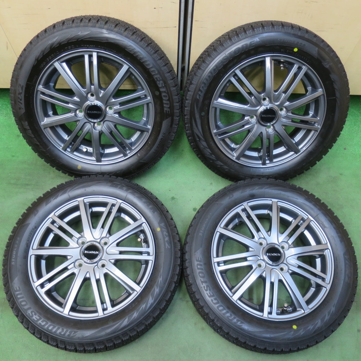 未使用！23年★スタッドレス 155/65R14 ブリヂストン ブリザック VRX2 BALMINUM BR10 バルミナ 14インチ PCD100/4H★5122301イス