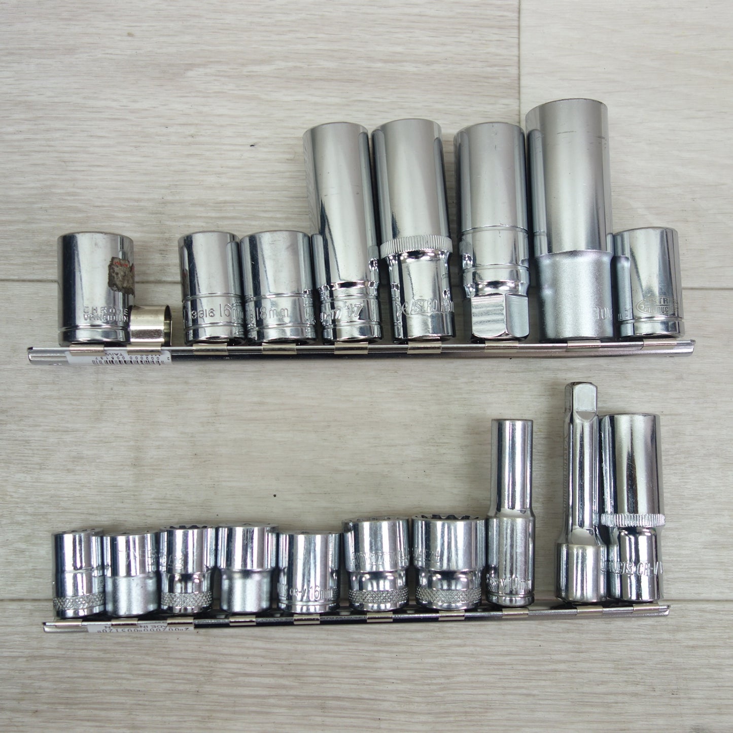 [送料無料] 大量！まとめ売り☆ASTRO PRODUCTS アストロプロダクツ 工具箱 道具箱 工具 セット レンチ ノギス ドライバー 等☆