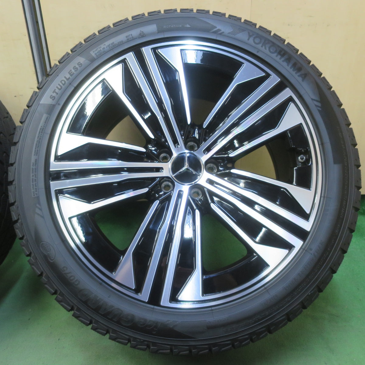 バリ溝！24年！キレイ！9.5分◎ベンツ EQS 純正 275/45R21 スタッドレス ヨコハマ アイスガード G075 21インチ PCD112/5H◎6071104イス