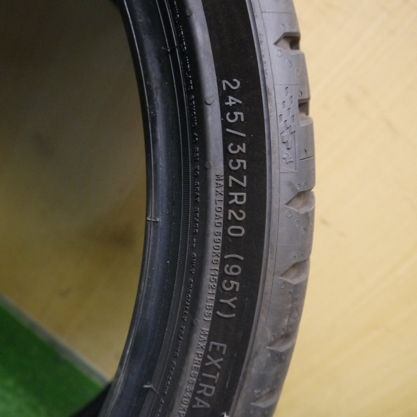 バリ溝！23年！9.5分！2本★245/35R20 ミシュラン パイロットスポーツ5 タイヤ 20インチ スカイライン ベンツ W257 W213 ポルシェ 992 991 718 981 等★6032412Hノタ