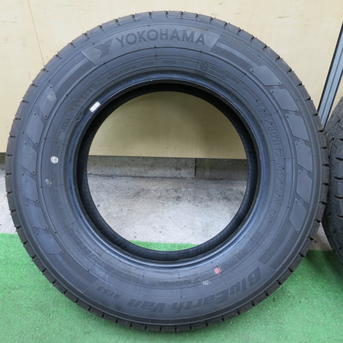 新車外し！25年★145/80R12 80/78N ヨコハマ BluEarth-Van RY55 ブルーアース 12インチ キャリイ エブリイ ハイゼット 等★6021802NGノタ