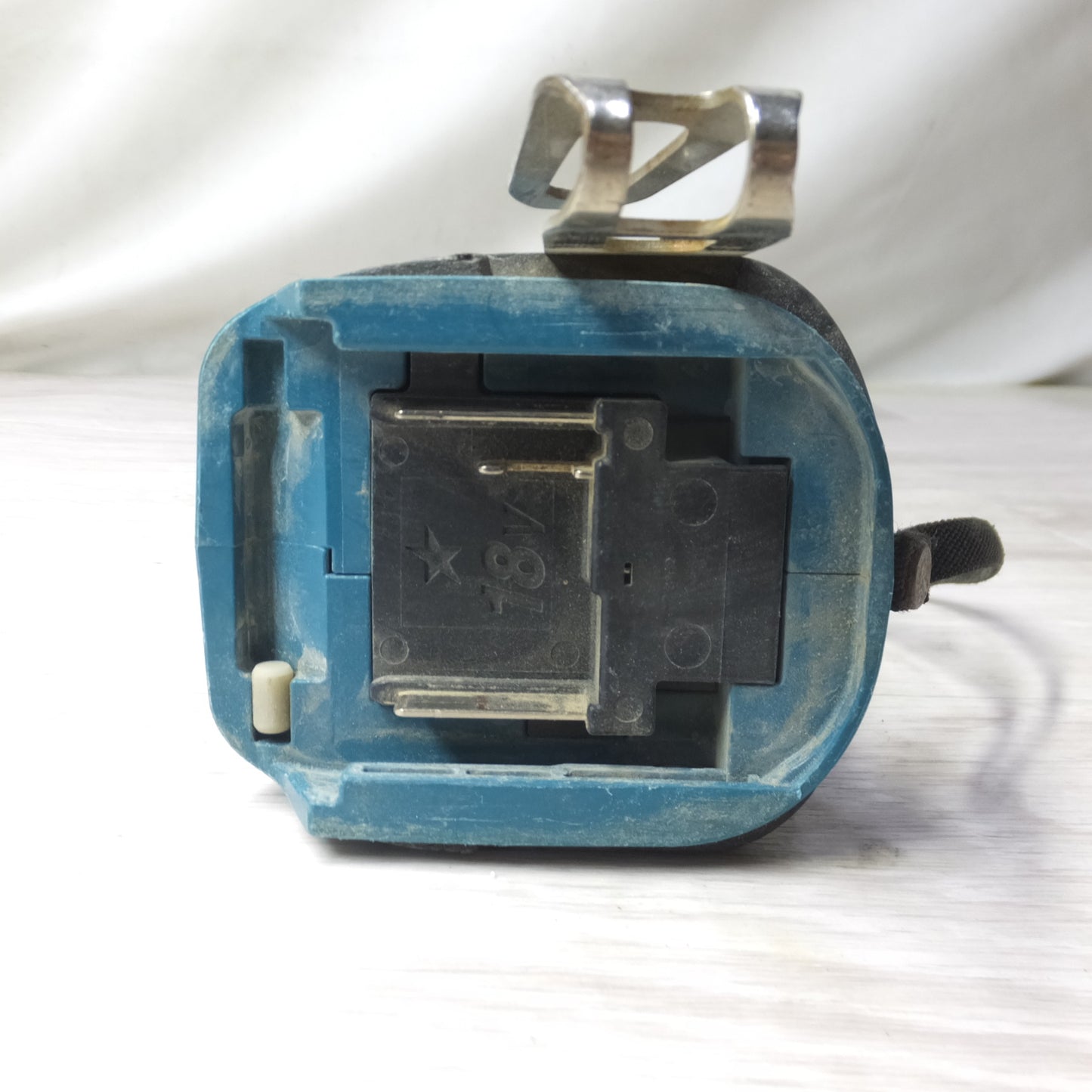 [送料無料] ◆makita マキタ 充電式インパクトドライバ TD148D 18V 電動工具 本体のみ◆