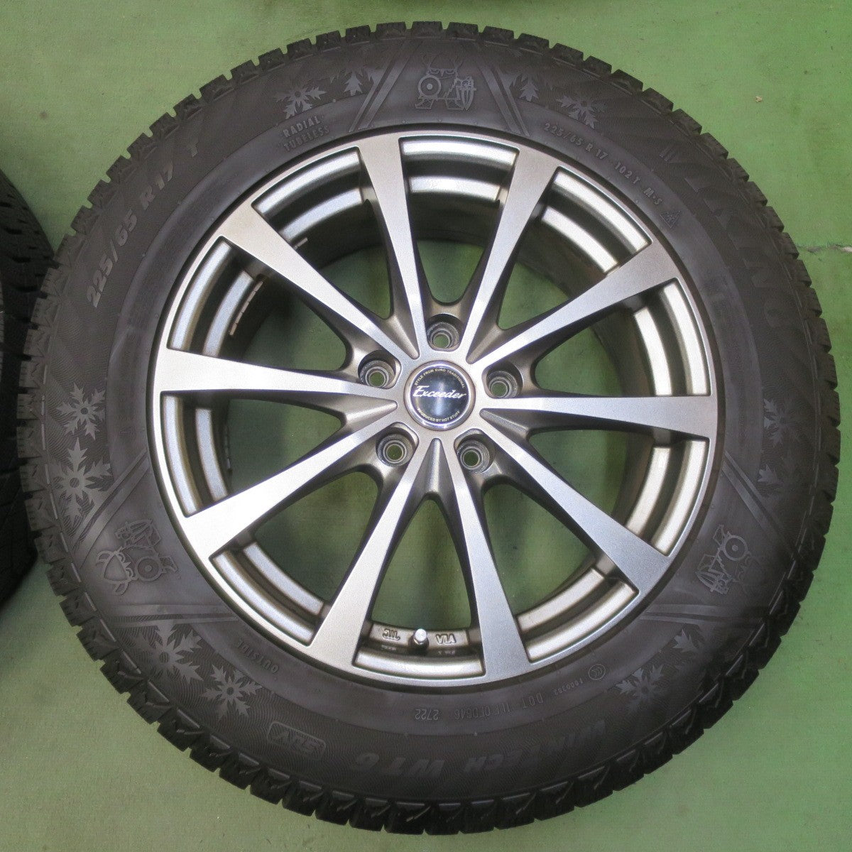 バリ溝！22年！キレイ！9.5分◎スタッドレス 225/65R17 バイキング WINTECH WT6 Exceeder エクシーダー 17インチ PCD114.3/5H◎6081106IMス
