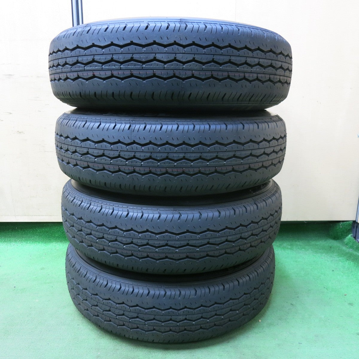 新車外し！25年★トヨタ 200系 ハイエース 純正 スチール 195/80R15 107/105S ブリヂストン エコピア RD613 15インチ PCD139.7/6H★5053014SYノ