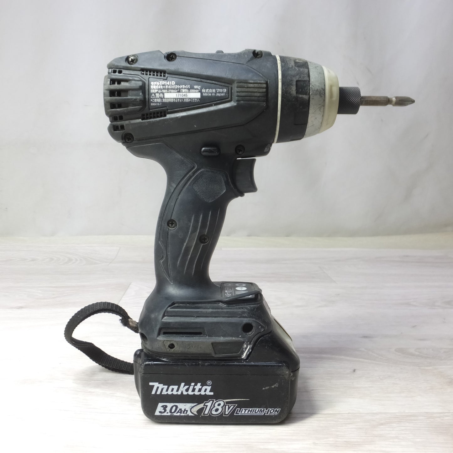 [送料無料] ◆makita マキタ 充電式 4モードインパクトドライバ TP141D 18V バッテリー付き 電動工具◆
