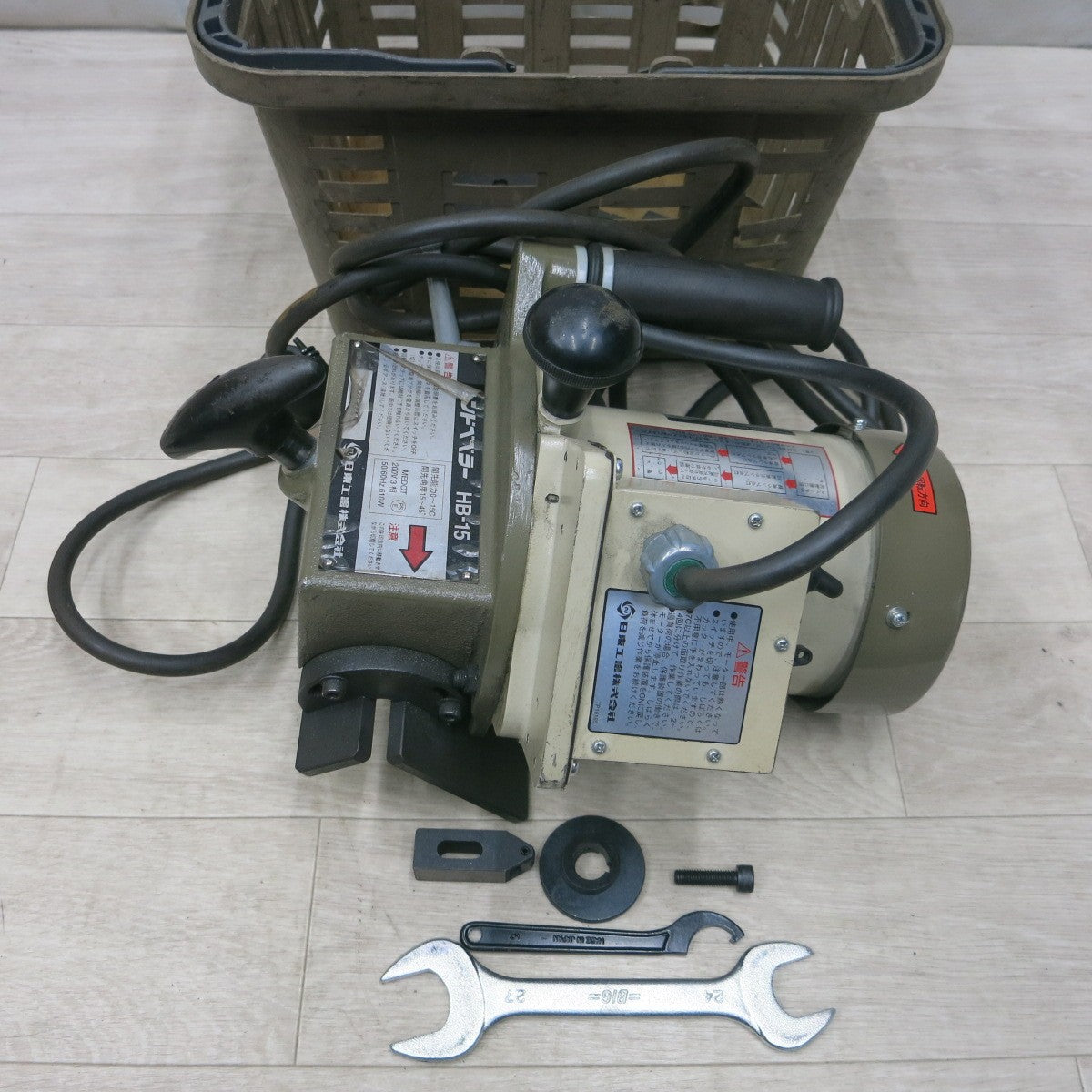 [送料無料] ほぼ未使用◆日東工器 ハンド ベベラー 開先 面取り機 三相 200V HB-15 電動 工具◆