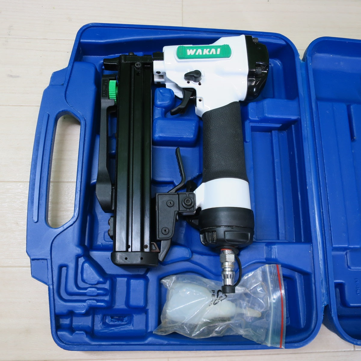 [送料無料] キレイ☆WAKAI ワカイ エア タッカー TS41025 エアー ツール 工具 釘打ち機 釘打機 若井産業☆
