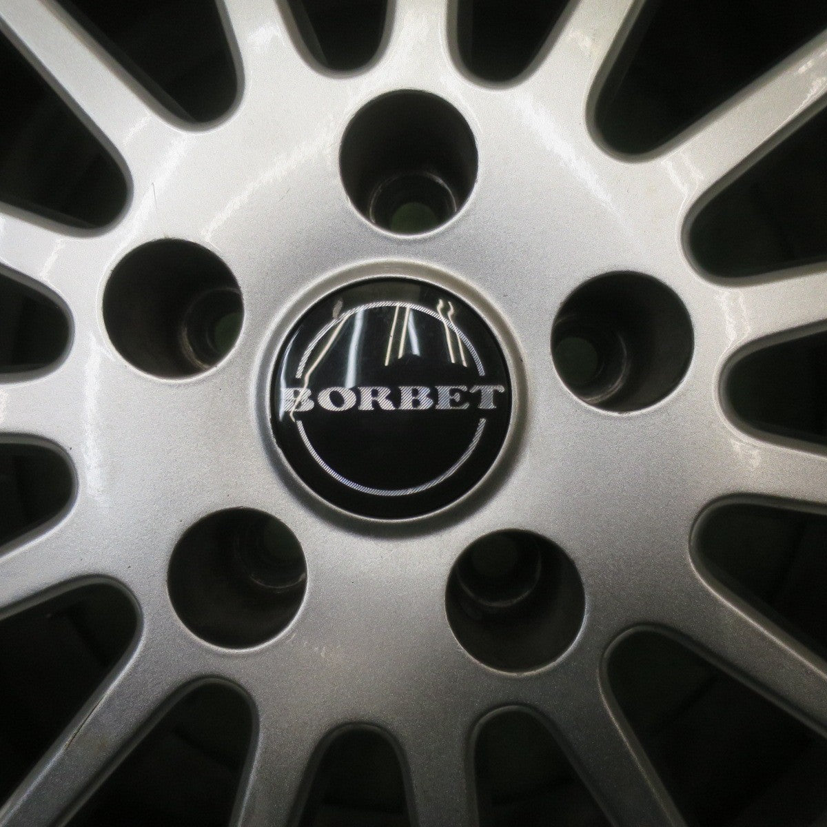 バリ溝！22年！9.5分★アウディ 等 BORBET 225/55R16 スタッドレス ヨコハマ アイスガード iG60 ボルベット 16インチ PCD112/5H★6051203NJス