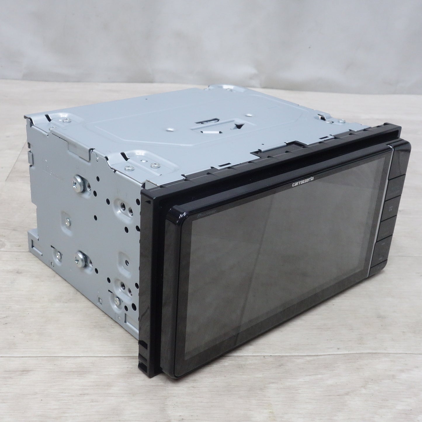 [送料無料] ◆パイオニア carrozzeria カロッツェリア AVIC-RW812-D 7V型 楽ナビ 200mm  Bluetooth カーナビ ナビゲーション Pioneer 地図データ 2021年11月◆