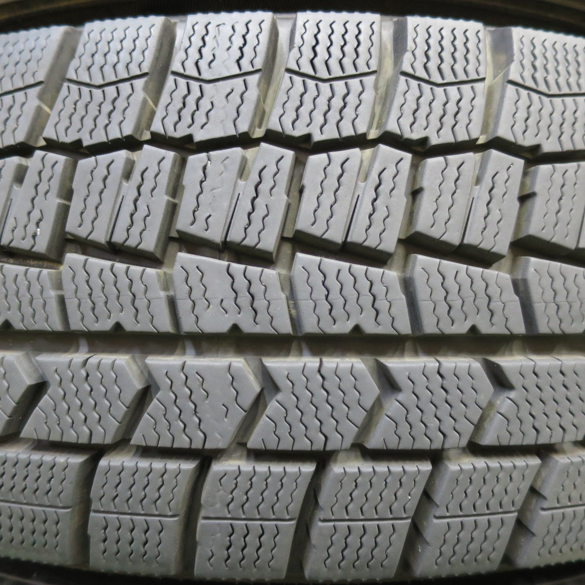 *送料無料* バリ溝！21年！キレイ！9.5分★スタッドレス 185/60R15 ダンロップ ウインターマックス WM02 diluce ディルーチェ 15インチ PCD100/4H★4072704イス