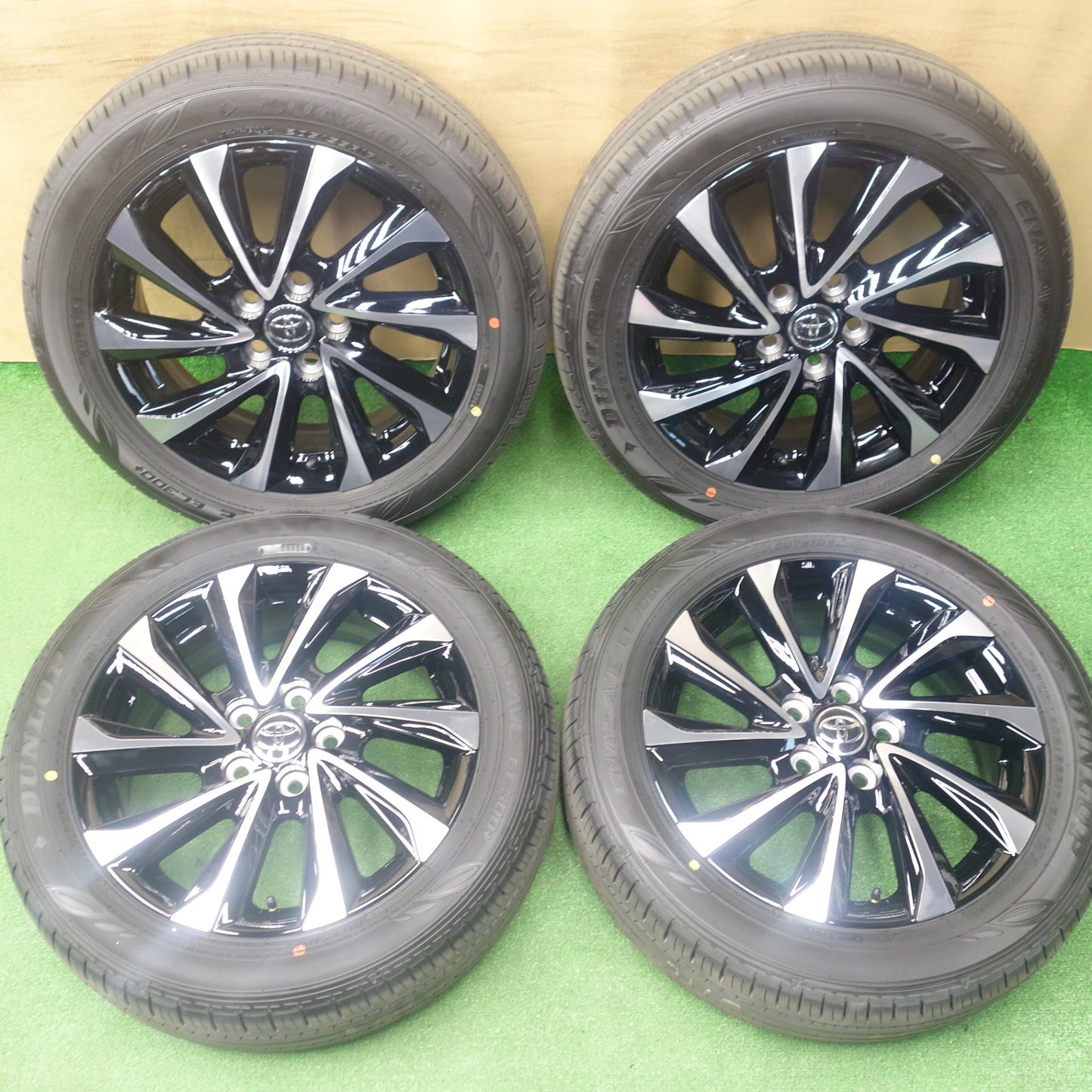 新車外し！26年★トヨタ 90系 ノア ヴォクシー S-Z 純正 205/55R17 ダンロップ エナセーブ EC300+ 17インチ PCD114.3/5H★6030101KTノ