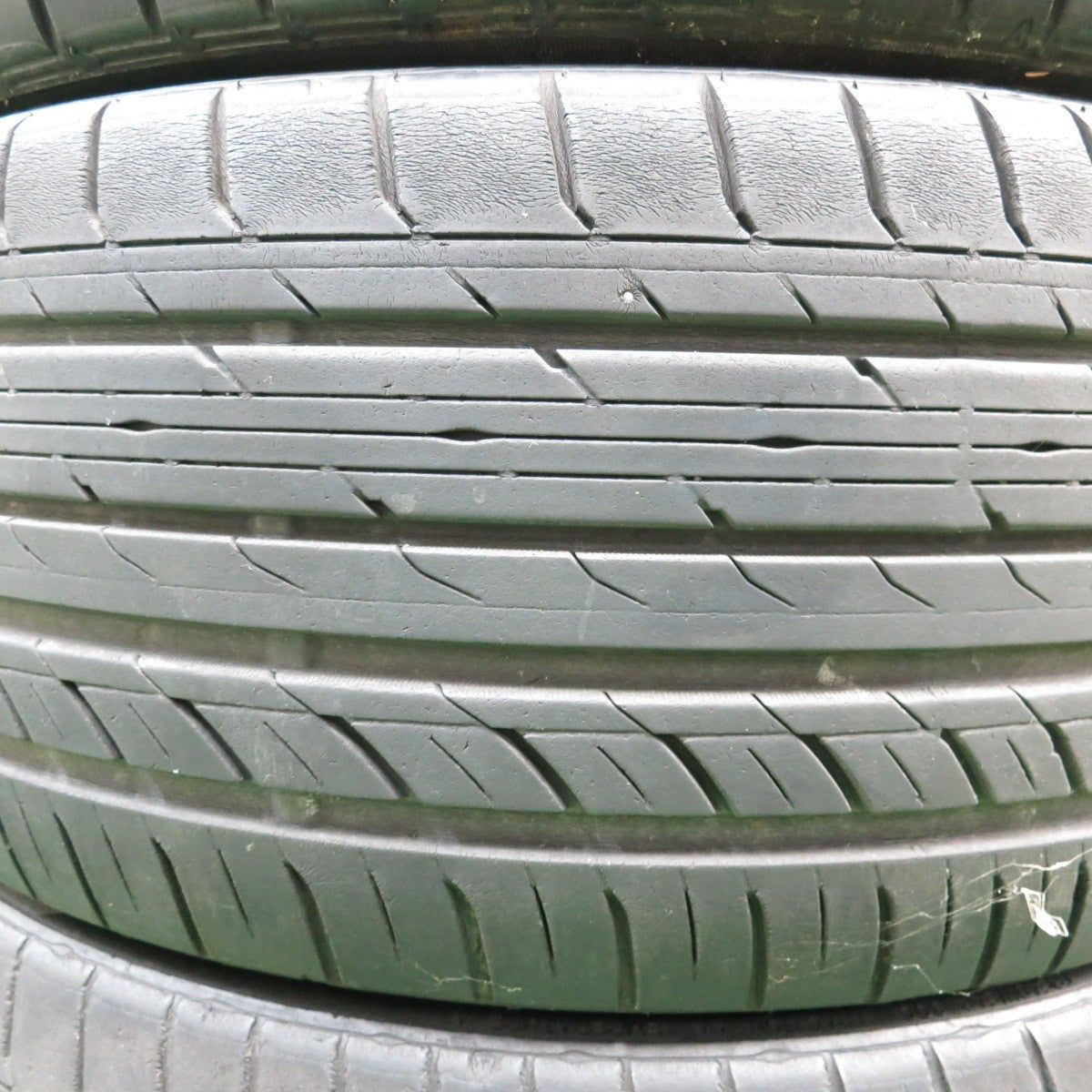 ロクサーニタルカス225/40/R18