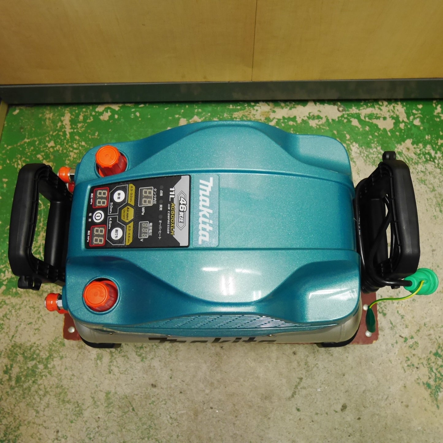 [送料無料] 美品☆マキタ エア コンプレッサー AC500XLH 46気圧 11L エアー ツール 工具 makita 50-60Hz☆