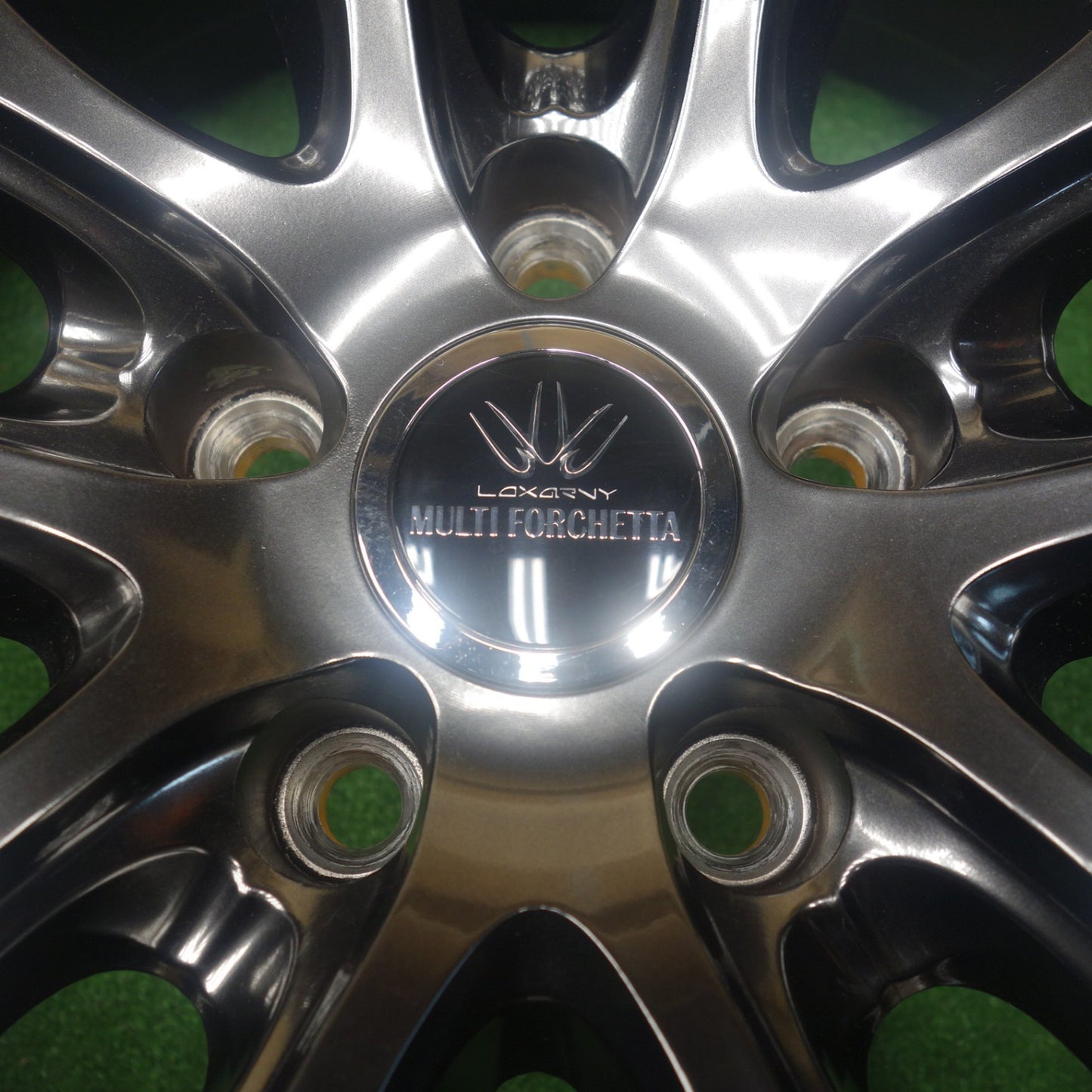 バリ溝！23年！9分◎LOXARNY MULTI FORCHETTA 225/35R20 ニットー NT555 G2 ロクサーニ マルチフォルケッタ 20インチ PCD114.3/5H◎6062001KTノ