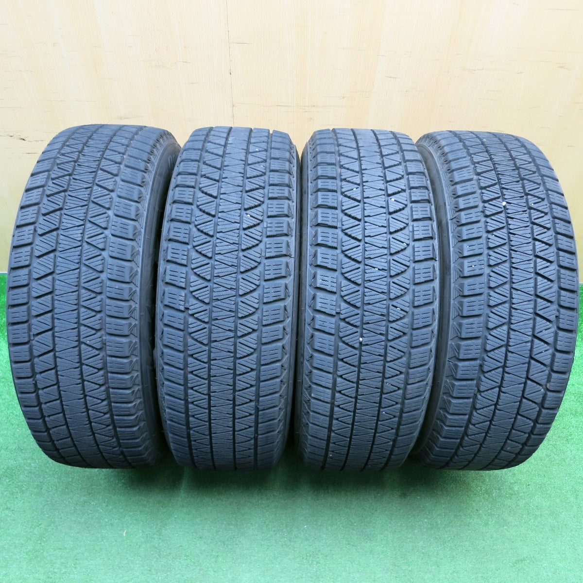 バリ溝！22年！9分★スタッドレス 225/65R17 ブリヂストン ブリザック DM-V3 Fang ファング 17インチ PCD114.3/5H★5120401HAス