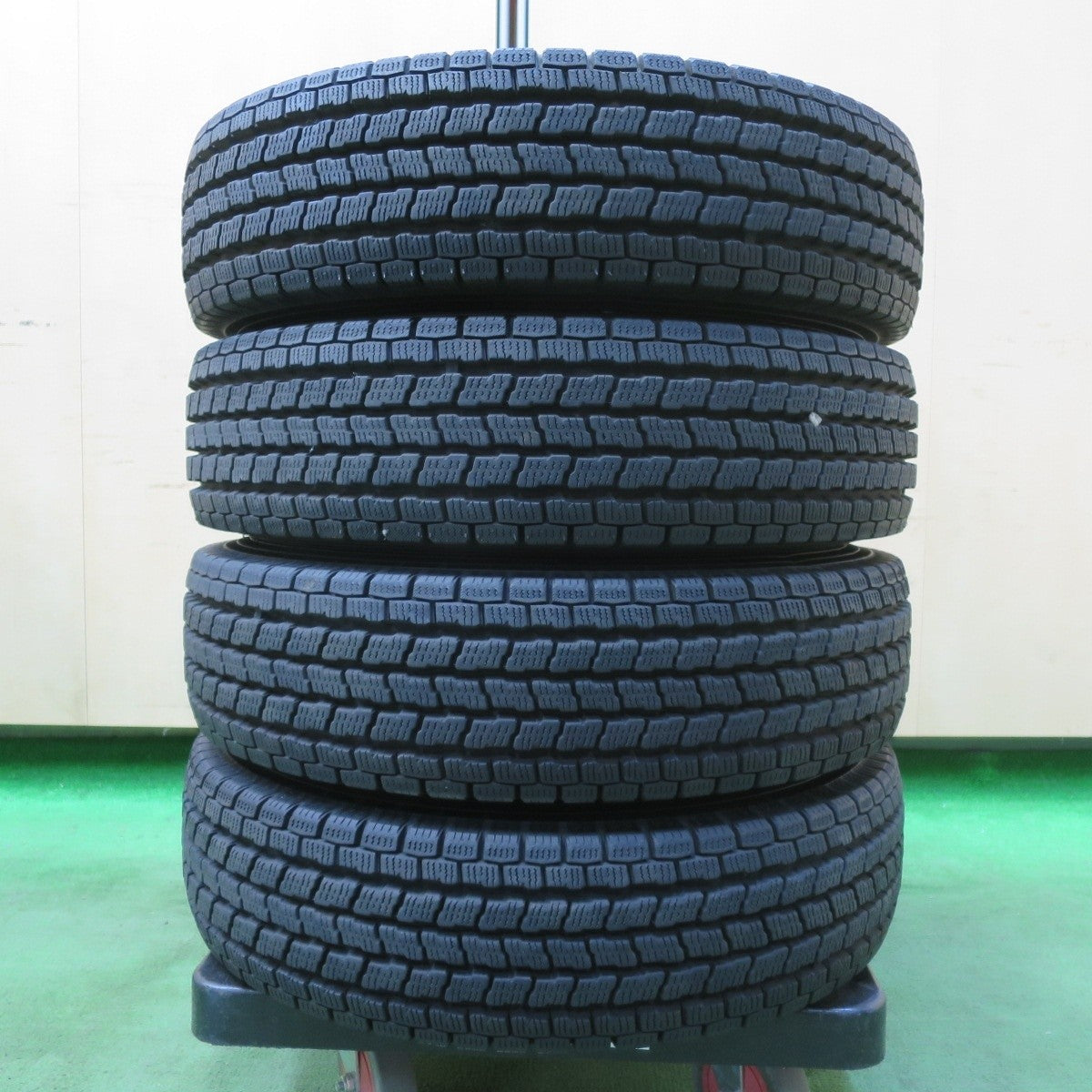 バリ溝！キレイ！9.5分★スタッドレス 145/80R12 80/78N ヨコハマ アイスガード iG91 EuroSpeed MiD ユーロスピード 12インチ PCD100/4H★5013120イス