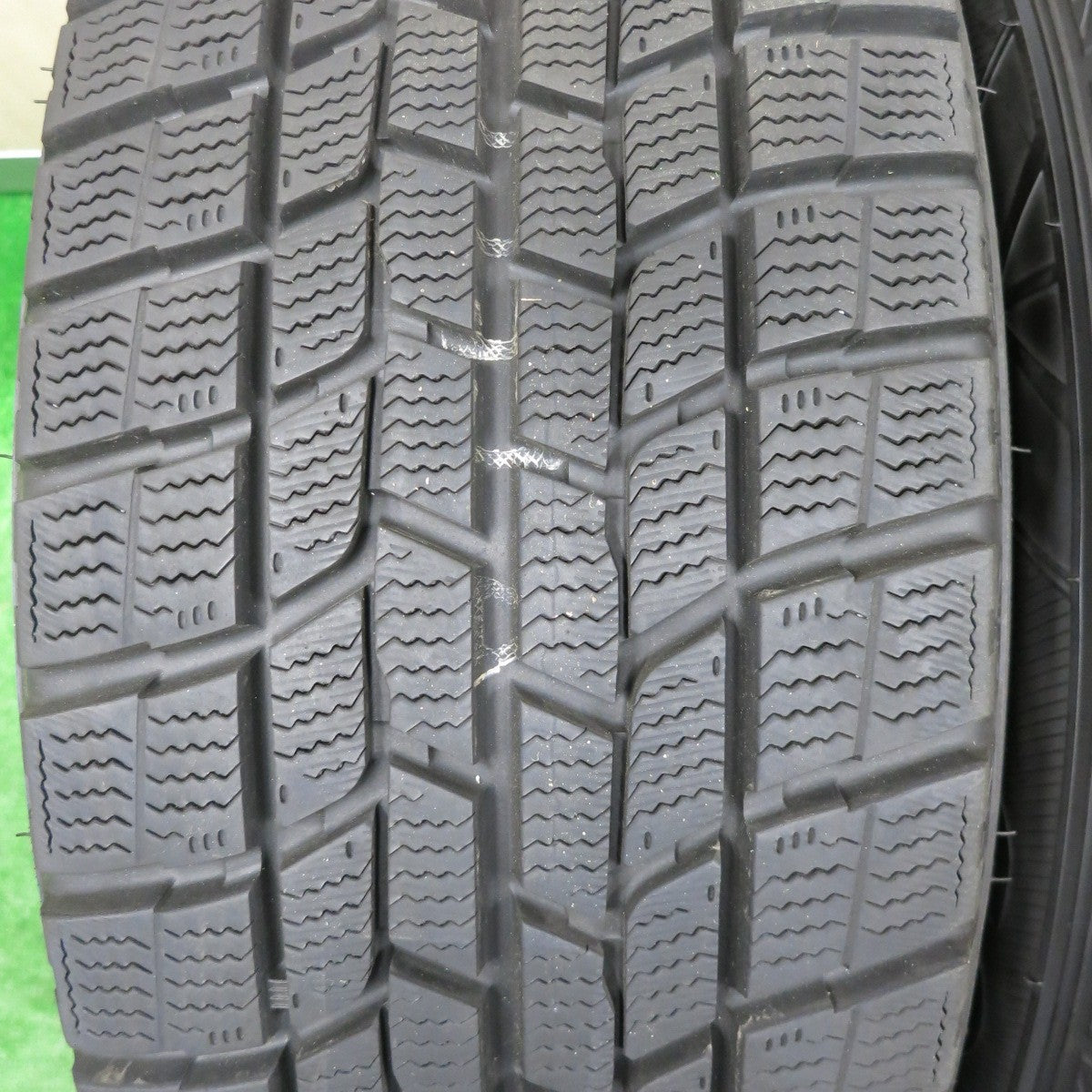 [送料無料] バリ溝！20年！キレイ！9.5分以上★スタッドレス 215/60R17 グッドイヤー アイスナビ6 V.E.X. VEX 17インチ PCD114.3/5H★4092206NJス