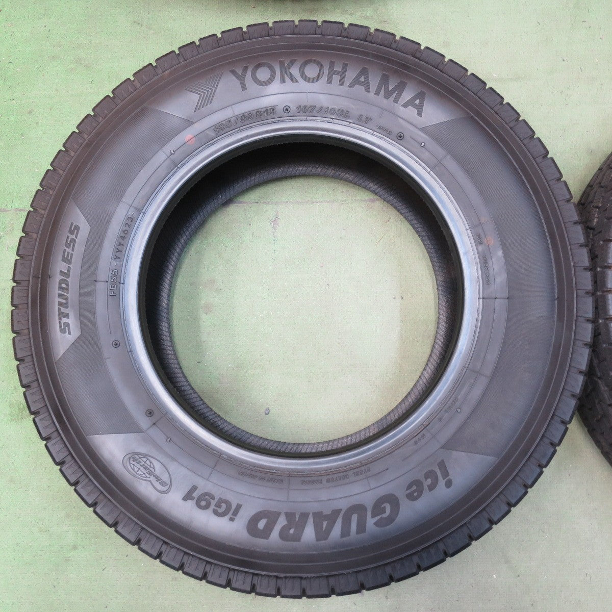 バリ溝！23年！9.5分★スタッドレス 195/80R15 107/105L ヨコハマ アイスガード iG91 タイヤ 15インチ ハイエース キャラバン 等★6070202イスタ
