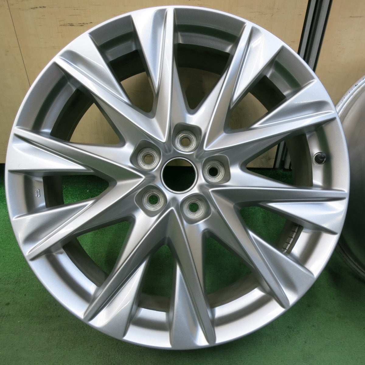 [送料無料] キレイ★マツダ CX-8 純正 ホイール 19インチ 19×7J CX8 PCD114.3/5H★5021909SYホ